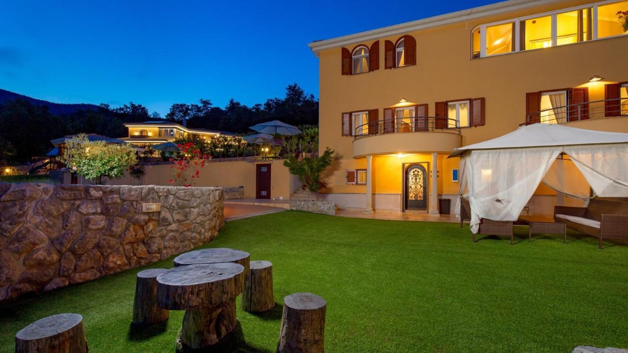Apartments Villa Bv Opatija Exteriér fotografie