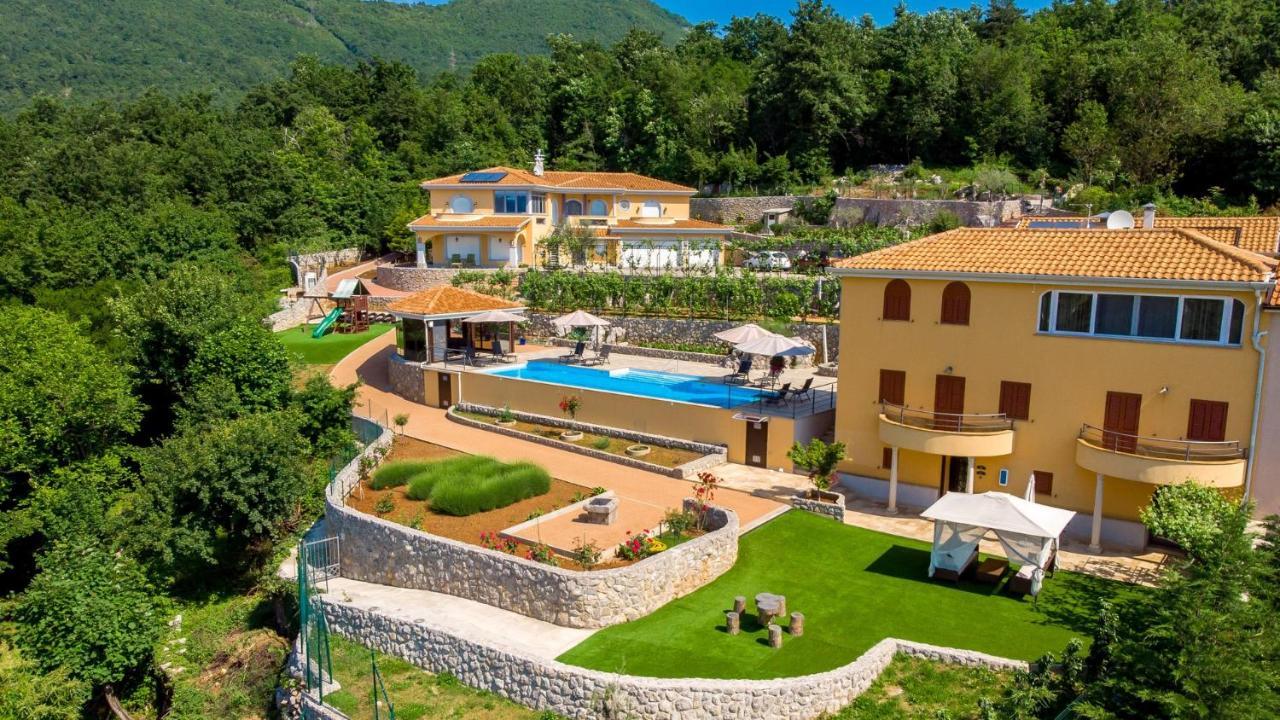 Apartments Villa Bv Opatija Exteriér fotografie